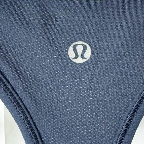 🥈 93. LULULEMON size 4 yellow blue cool racerback tank - Picture 5 of 8